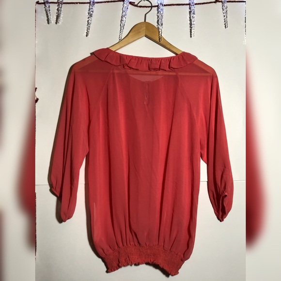 ✨PINK LONG SLEEVES BLOUSE 👚 - Picture 2 of 4